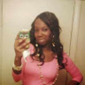 Meet your Posher, Dee dee